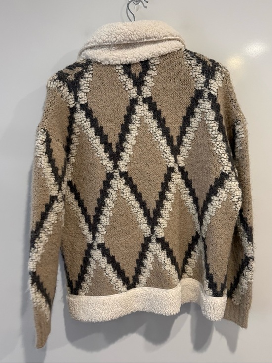 BlankNYC In The Cards Sweater Oversized Button Front Sherpa Sweater - Picture 7 of 13